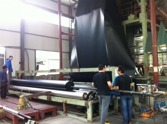 Op maat gemaakte 2 mm HDPE-membraan voor vijvers ASTM GM standaard en textuurde waterdichte film 3